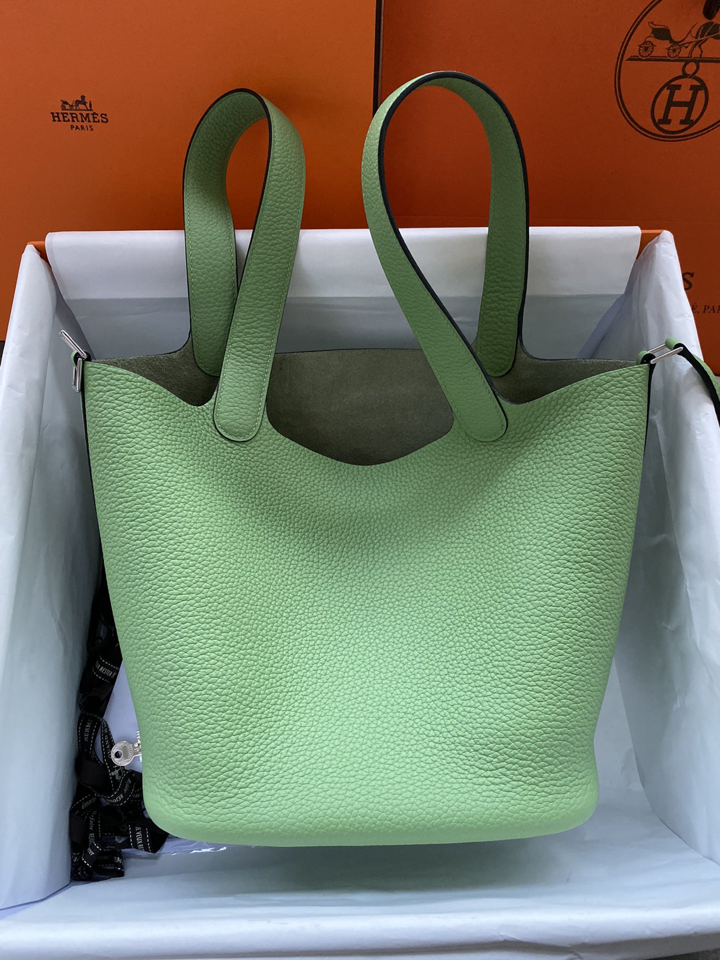 Hermes Picotin Lock 22 Bag In Green Kiwi Clemence Leather